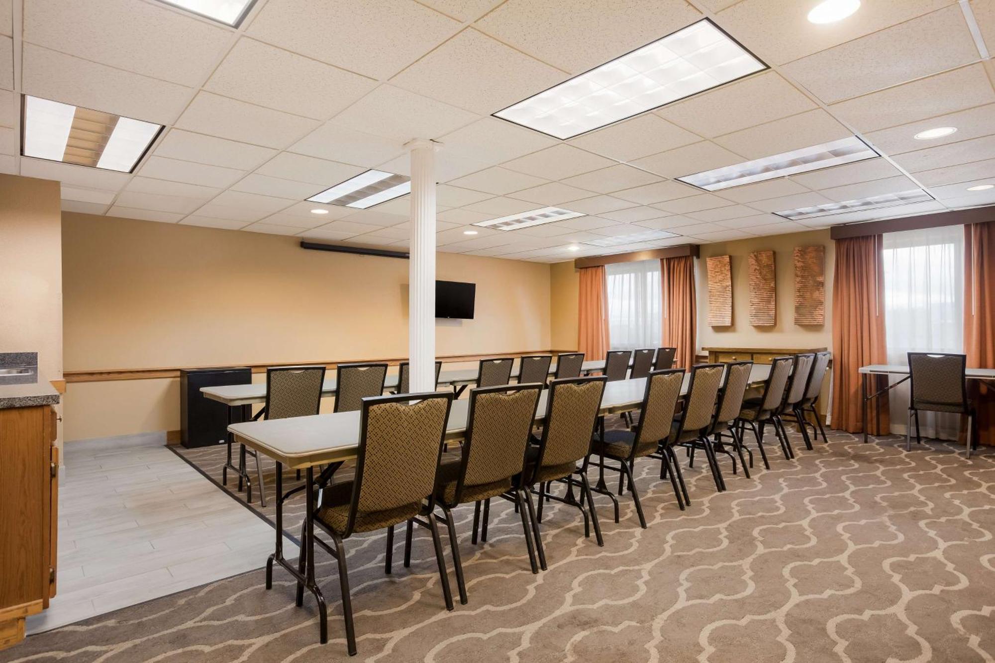 Best Western Kendallville Inn מראה חיצוני תמונה