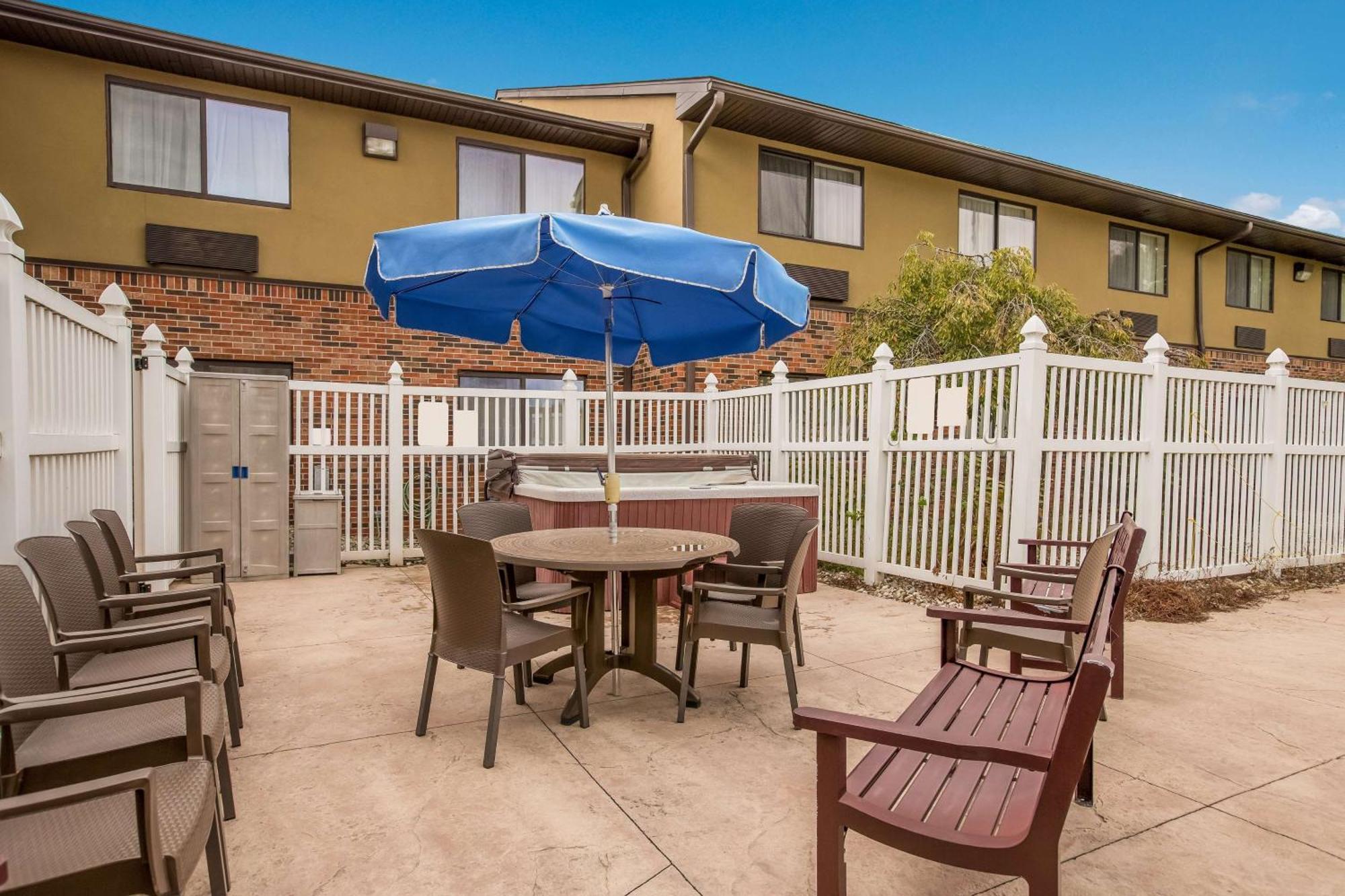 Best Western Kendallville Inn מראה חיצוני תמונה